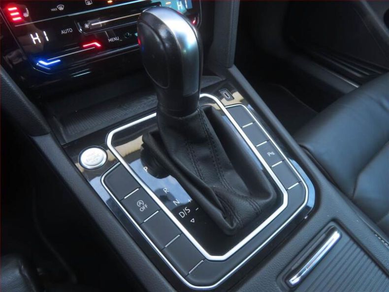 Volkswagen Passat - hlavní fotka