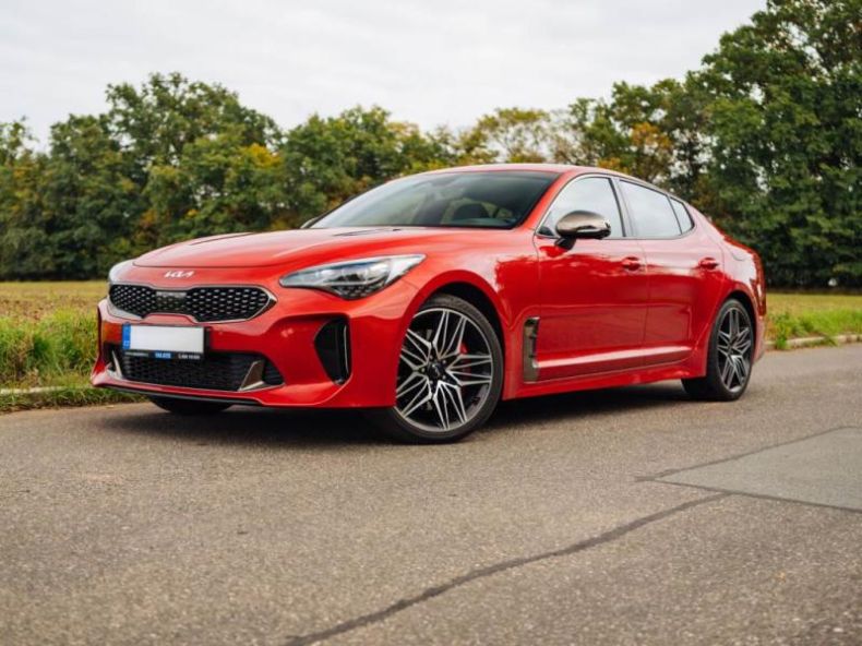 Kia Stinger - hlavní foto