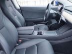 Tesla Model 3 - fotka číslo 8