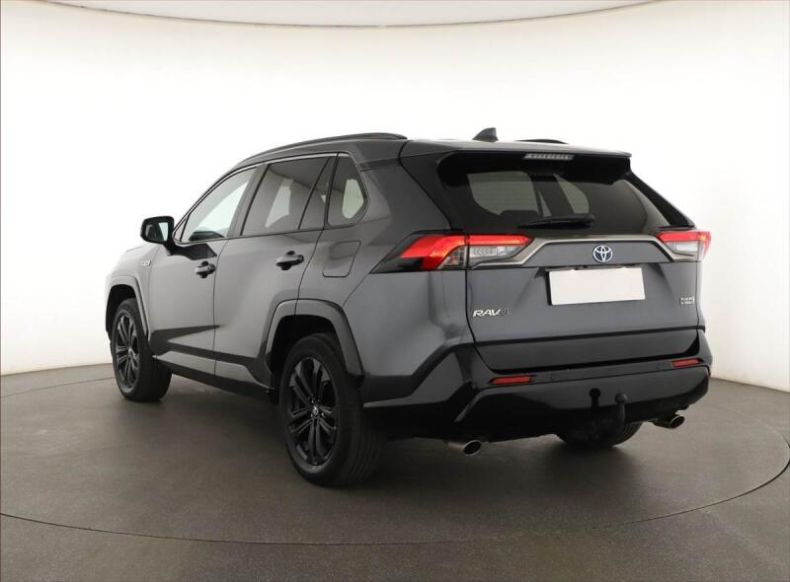 Toyota RAV 4 - hlavní fotka