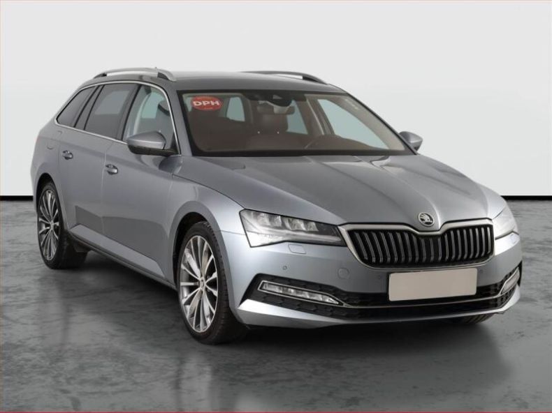 Škoda Superb - hlavní foto