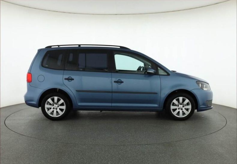 Volkswagen Touran - hlavní fotka