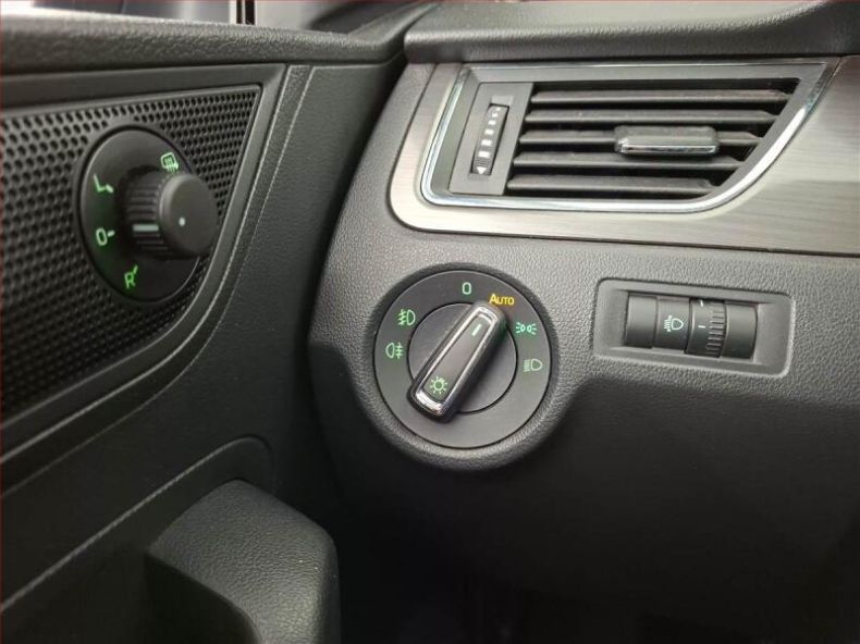 Škoda Rapid - hlavní fotka