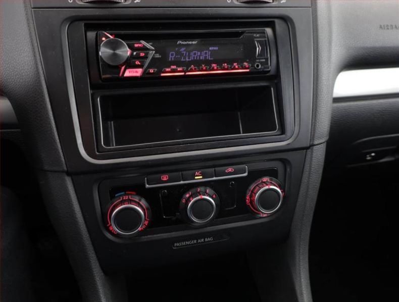 Volkswagen Golf - hlavní fotka