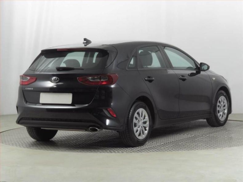 Kia Cee'd - hlavní fotka