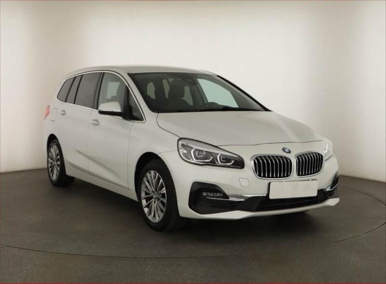 BMW Řada 2 - hlavní foto