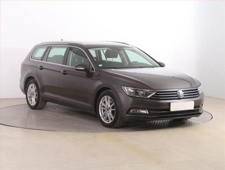 Volkswagen Passat - hlavní fotka inzerátu