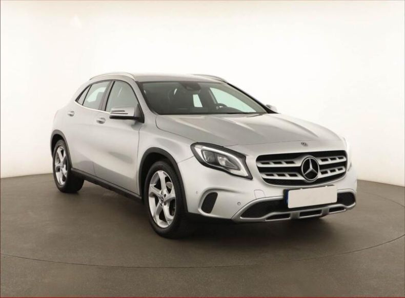Mercedes Třída GLA - hlavní foto