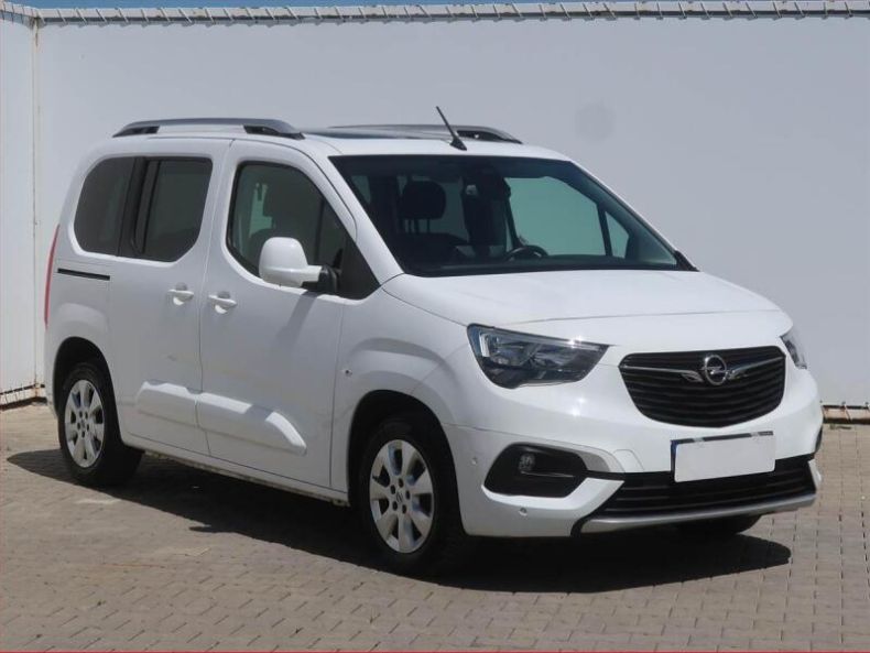 Opel Combo - hlavní foto