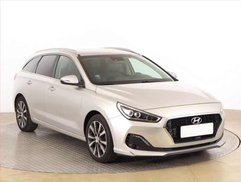 Hyundai i30 - hlavní foto