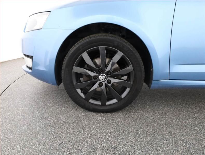 Škoda Octavia - hlavní fotka
