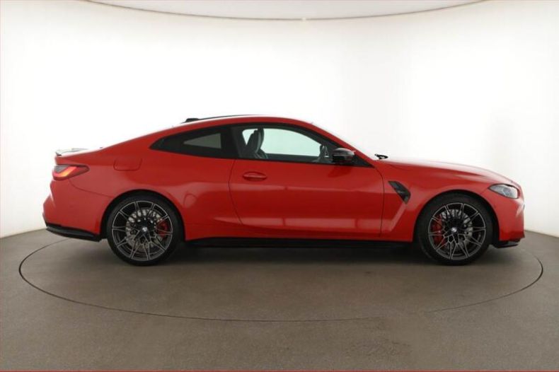 BMW M4 - hlavní fotka