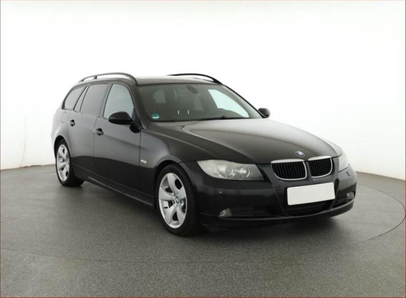 BMW Řada 3 - hlavní foto