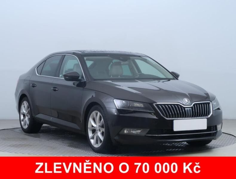 Škoda Superb - hlavní foto