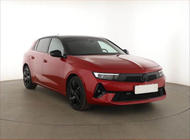 Opel Astra - hlavní foto