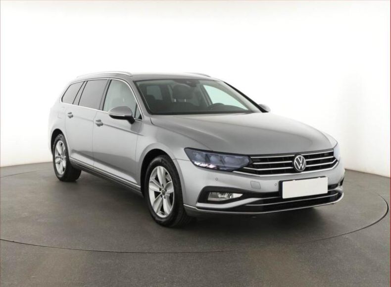 Volkswagen Passat - hlavní foto