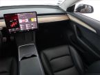 Tesla Model 3 - fotka číslo 7