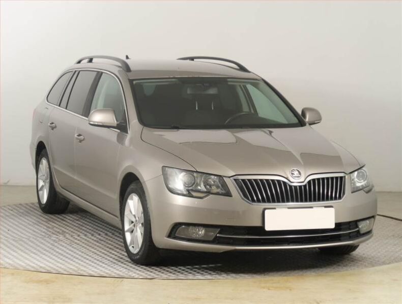 Škoda Superb - hlavní fotka inzerátu