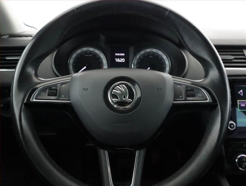 Škoda Octavia - hlavní fotka