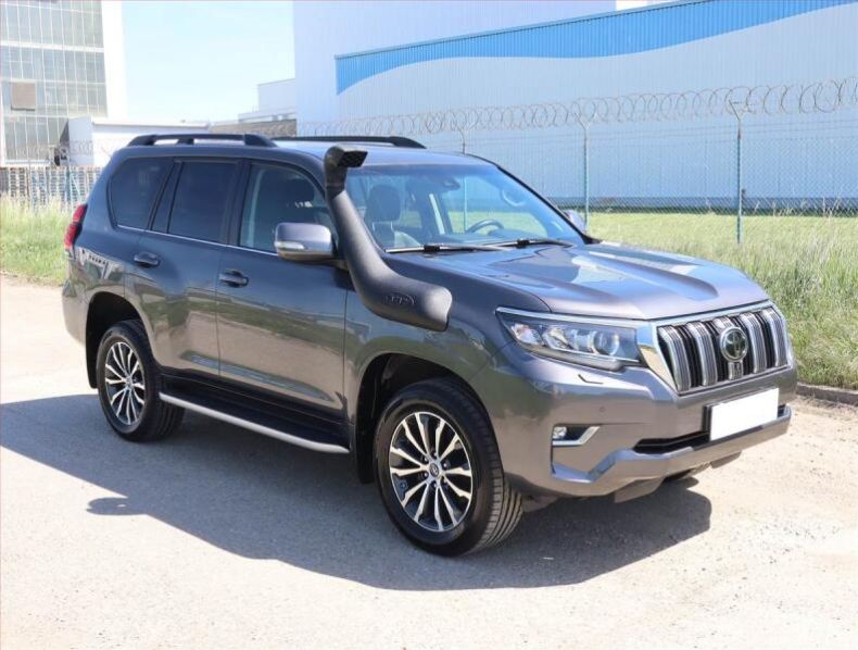 Toyota Land Cruiser - hlavní foto