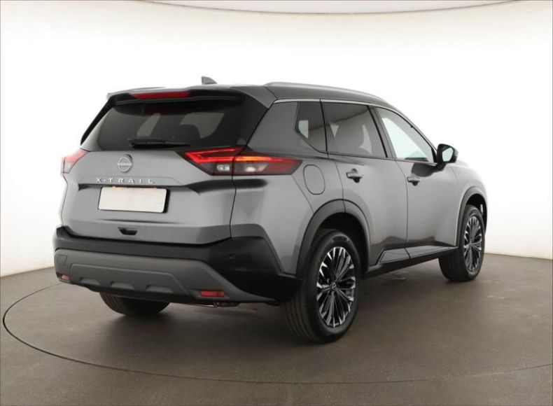 Nissan X-Trail - hlavní fotka