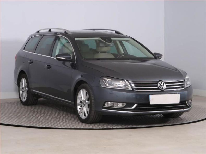 Volkswagen Passat - hlavní foto