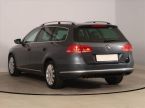 Volkswagen Passat - fotka číslo 3