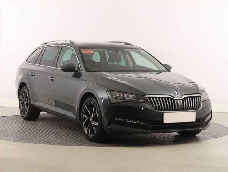 Škoda Superb - hlavní foto