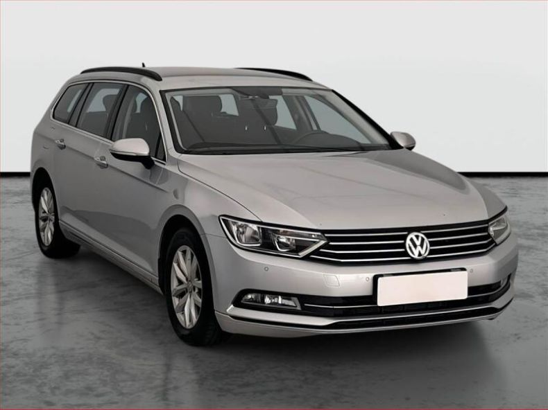 Volkswagen Passat - hlavní fotka inzerátu