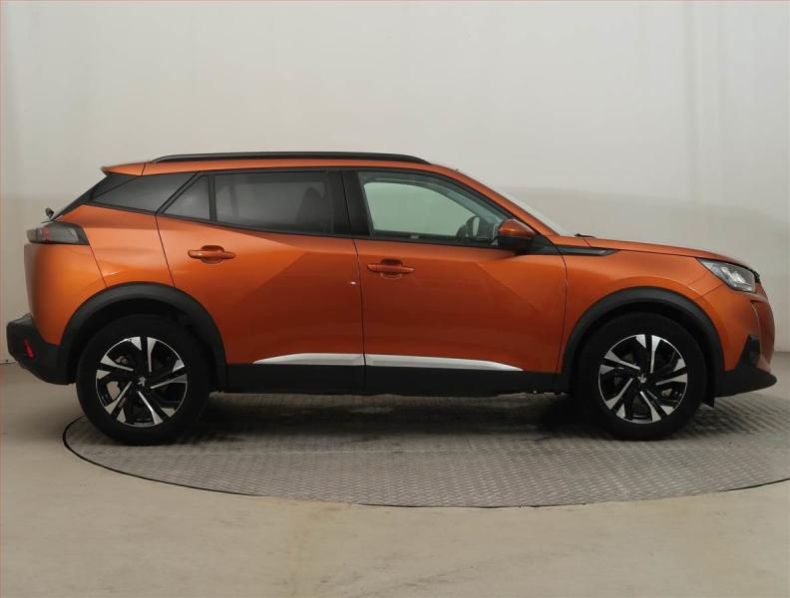 Peugeot 2008 - hlavní fotka