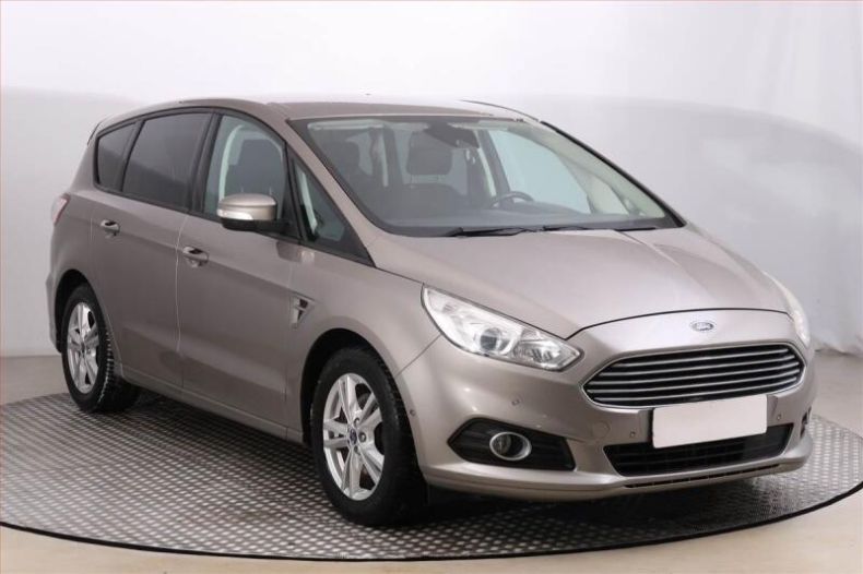Ford S-MAX - hlavní fotka inzerátu