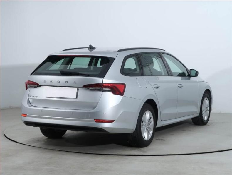 Škoda Octavia - hlavní fotka