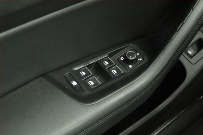 Volkswagen Passat - hlavní fotka