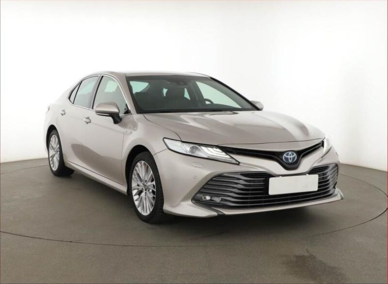 Toyota Camry - hlavní foto