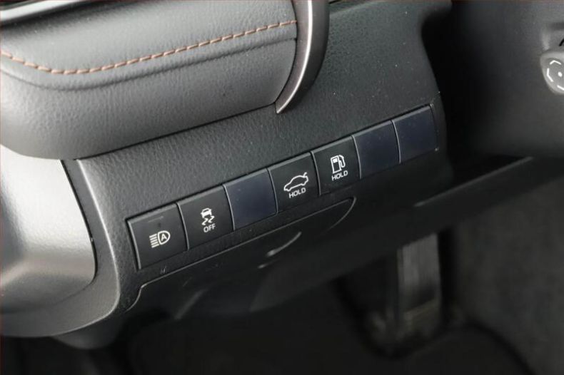 Toyota Camry - hlavní fotka