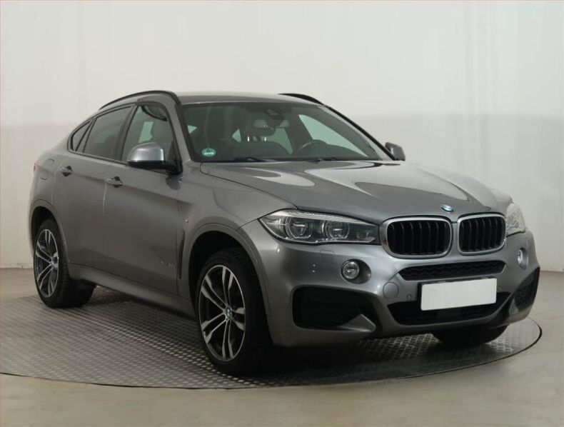 BMW X6 - hlavní foto