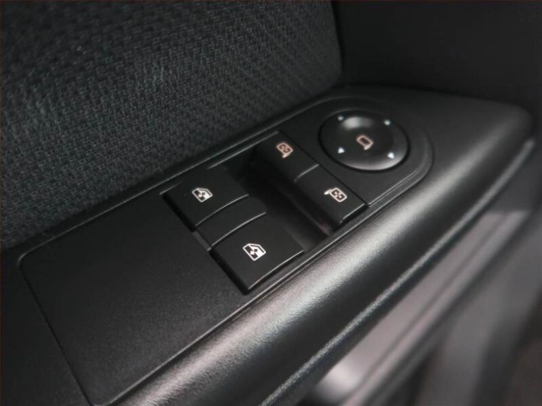 Opel Astra - hlavní fotka