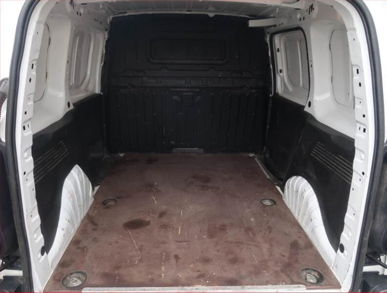 Peugeot Partner - hlavní fotka