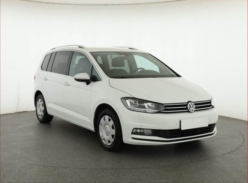 Volkswagen Touran - hlavní foto