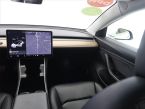 Tesla Model 3 - fotka číslo 7