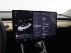 Tesla Model 3 - fotka číslo 21