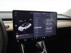Tesla Model 3 - fotka číslo 22