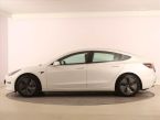 Tesla Model 3 - fotka číslo 2