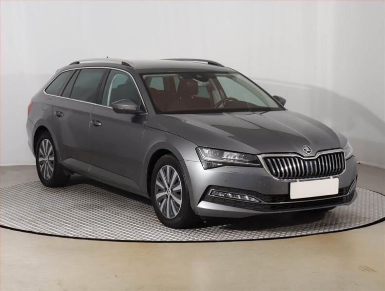 Škoda Superb - hlavní fotka
