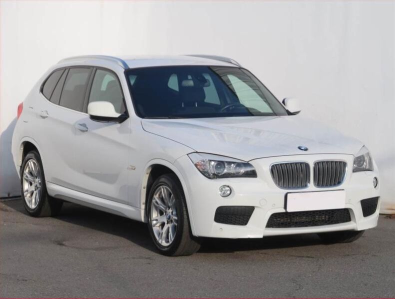 BMW X1 - hlavní foto
