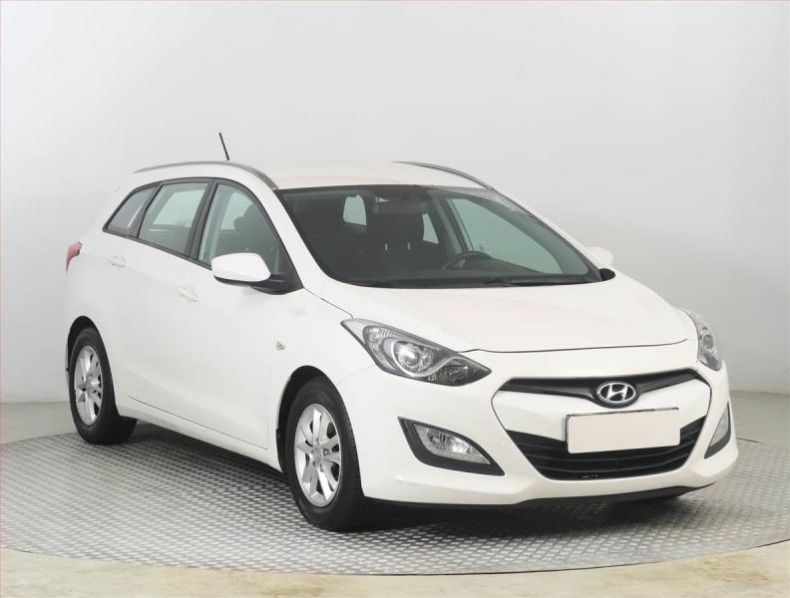 Hyundai i30 - hlavní foto
