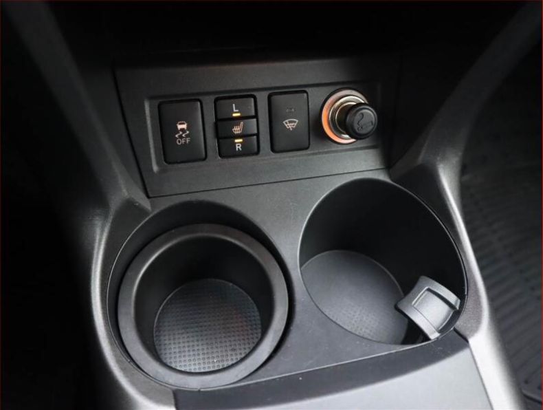 Toyota RAV 4 - hlavní fotka