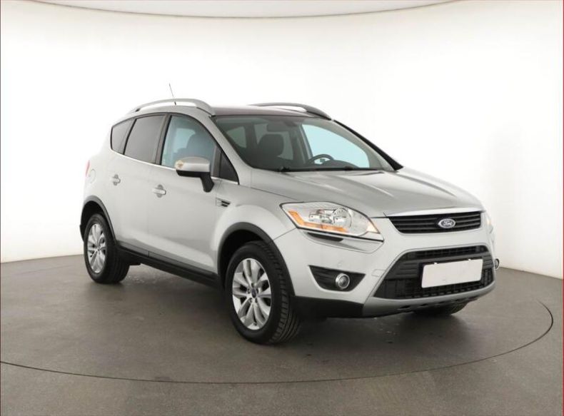 Ford Kuga - hlavní foto