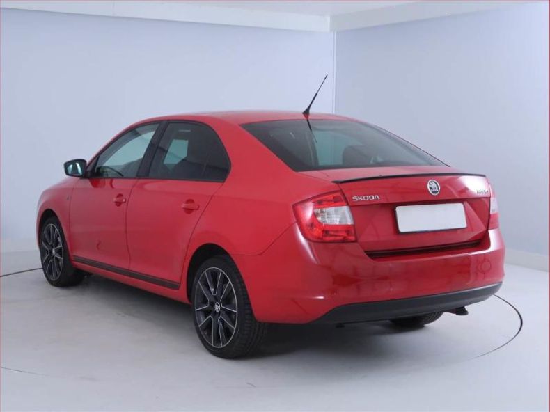 Škoda Rapid - hlavní fotka