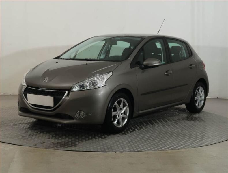 Peugeot 208 - hlavní foto